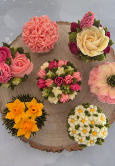 3 Hour Beginners Floral Cupcake Piping Class