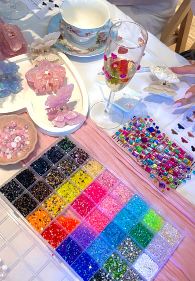 Bedazzling Workshop with Matcha