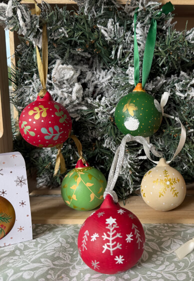 Christmas Bauble Painting and Decorating Workshop