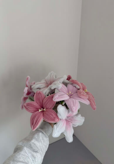 DIY Pipe Cleaner Flower Workshop