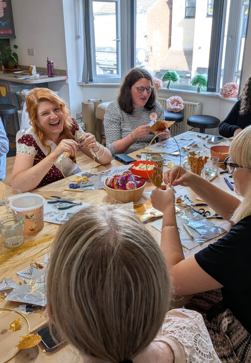 Foil Embossed Christmas Wreath or Decorations Workshop