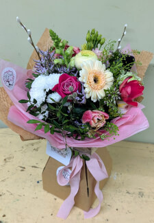Galentine's Flower Bouquet Workshop