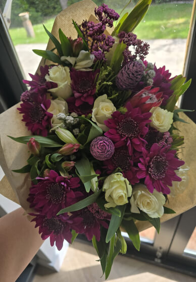Hand-Tied Bouquet Experience