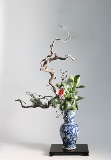 Japanese Flower Arranging Class: Explore the Beauty of Ikebana