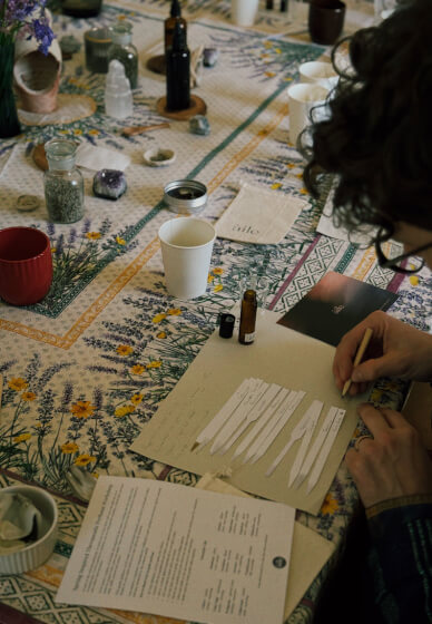 Edinburgh Autumn Forest Bathing and Aromatherapy Class
