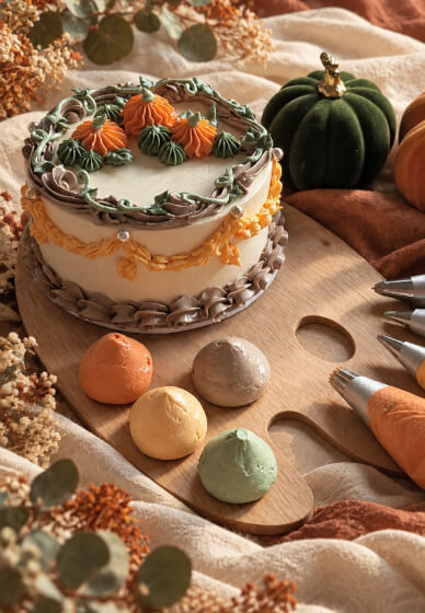 Autumn Sip and Bento Cake Decorating Class