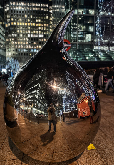 Canary Wharf Winter Lights Smartphone Photography Class