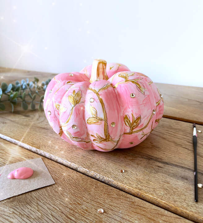 Ceramic Pumpkin Painting Workshop - Team Building Okehampton | ClassBento