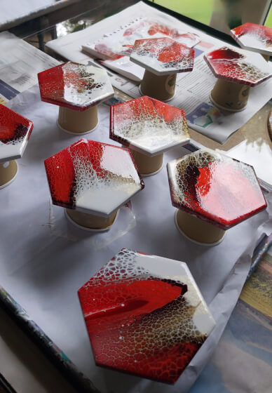 Christmas Acrylic Pouring Workshop - Winter Glow Coasters
