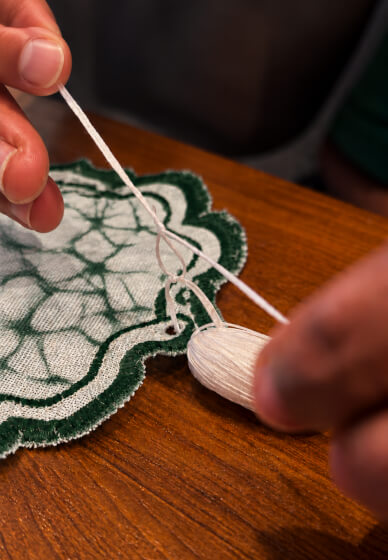 Christmas Batik at Home: Create Your Own Festive Home Collection