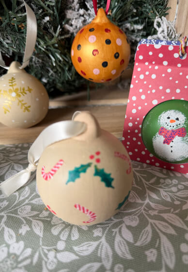 Christmas Bauble Painting and Decorating Workshop
