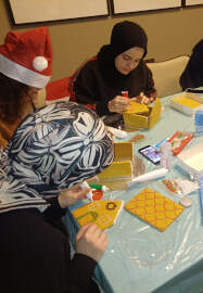 Christmas Gingerbread House Decorating for Teams