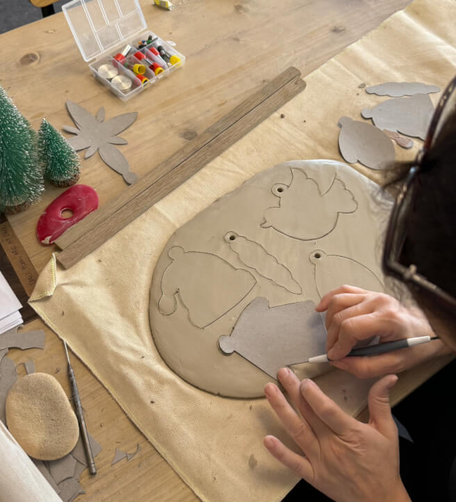 Pottery class in Lee