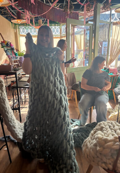 Chunky Arm-Knitted Blanket Workshop - Well House Rawdon