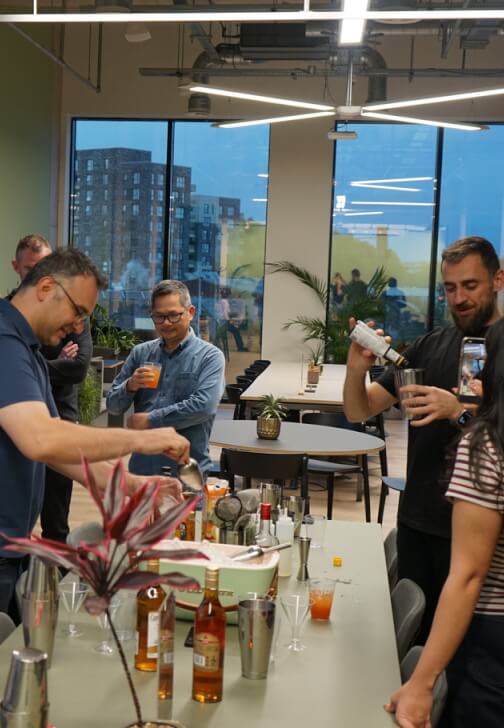 Cocktail class in London with Hey! Food is Ready