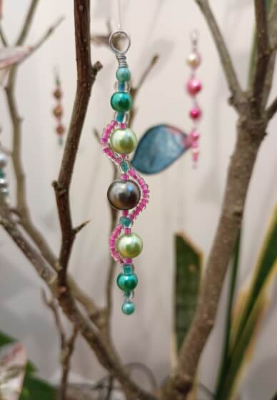 Craft Workshop: Beaded Christmas Icicles