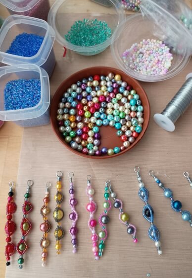 Craft Workshop: Beaded Christmas Icicles
