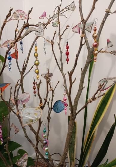 Craft Workshop: Beaded Christmas Icicles