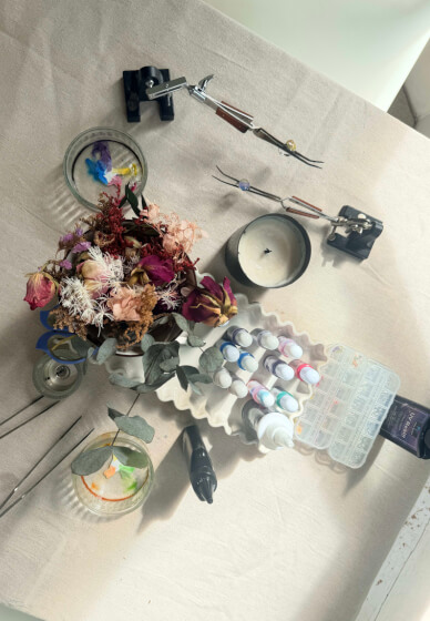 Dried Flower UV Resin Keyring Making Workshop