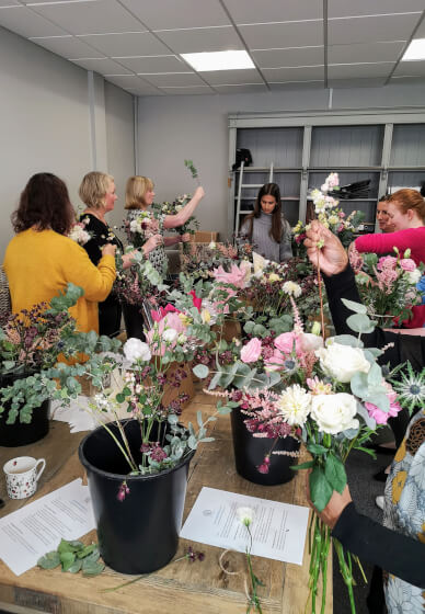 Galentine's Flower Bouquet Workshop
