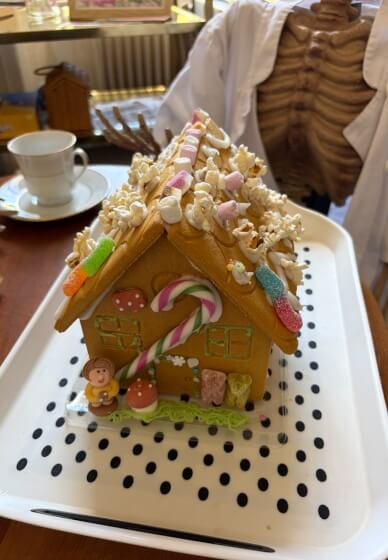 Halloween Gingerbread House Decorating Workshop