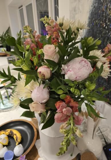 Hand-Tied Bouquet Experience