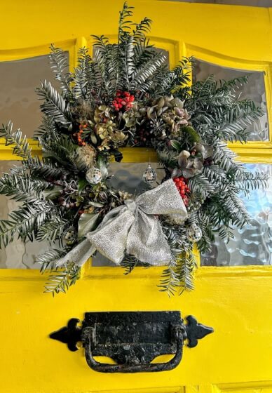 Luxury Christmas Wreath Workshop - the White Horses, Rottingdean