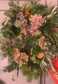 Luxury Christmas Wreath Workshop - the White Horses, Rottingdean