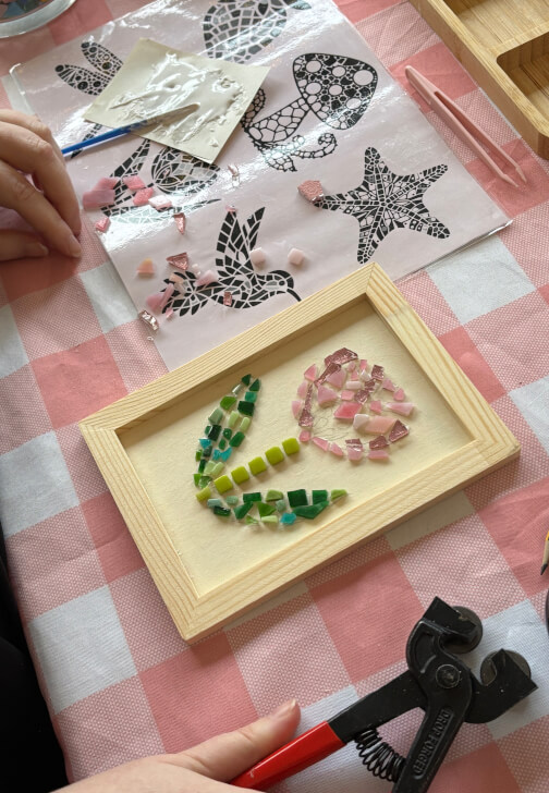Glass and Mosaic class in Clapham