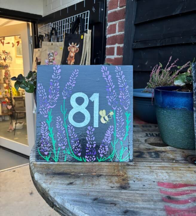 Painting class in Boyton