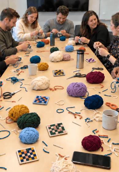 Plastic Mesh Weaving Coaster Workshop