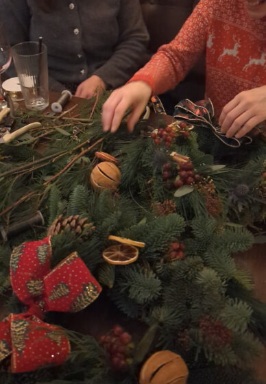 Relaxed Afternoon Christmas Wreath Workshop