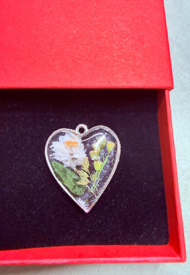 Resin Jewellery Workshop
