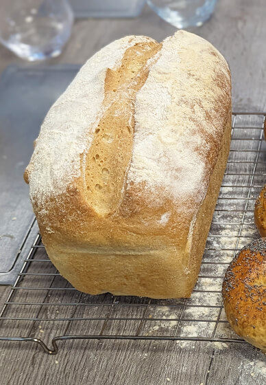 Traditional Loaf, Bagels and Tangzhong Buns Class