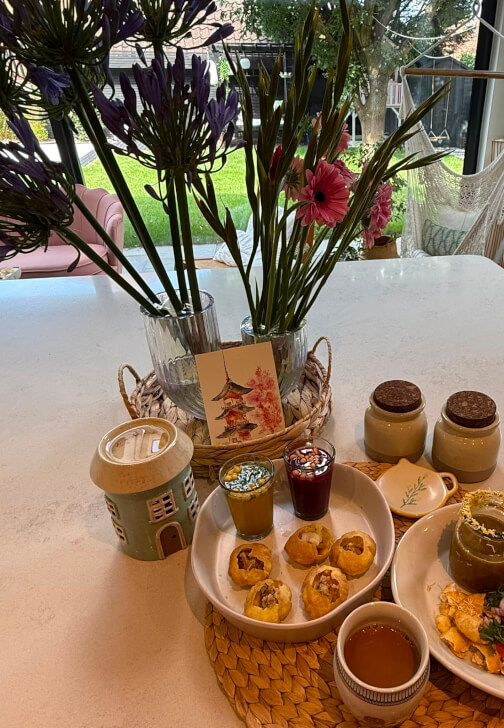 Painting class in Willen with Turmeric Table