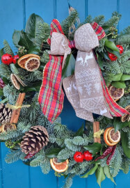 Wreath Making Workshop at H.D.F.D.P